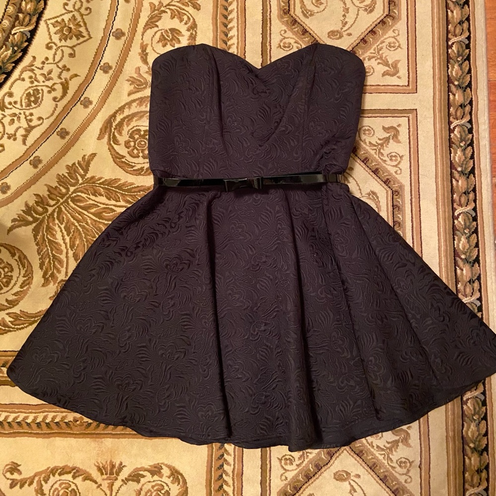 Forever 21 black strapless dress